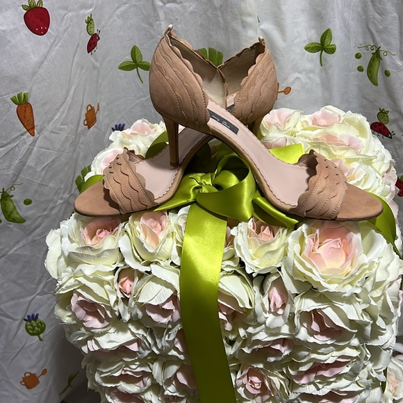 #44 SJP peach leather heels size 38 - Picture 3 of 5